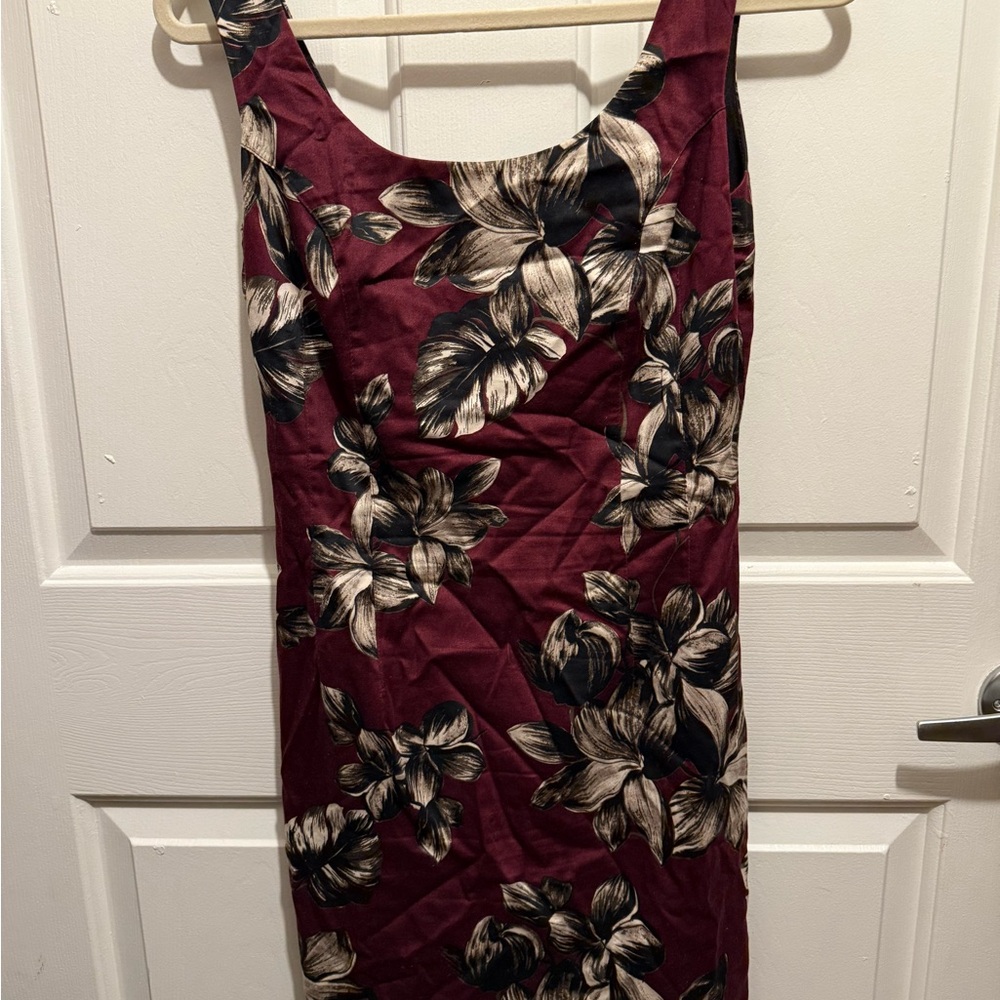 Le Chateau Red Sheath Mini Dress Scoop Neck